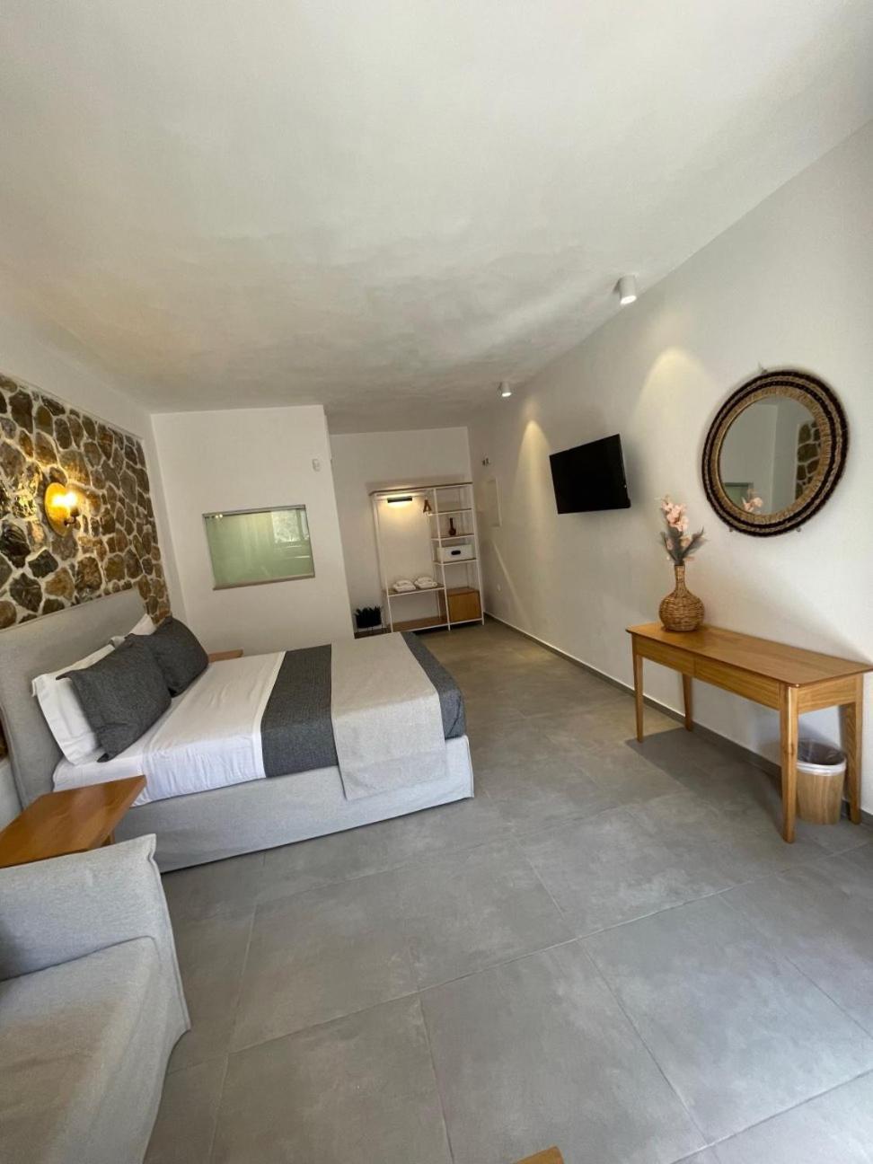 Trocadero Luxury Suites Ermioni Zewnętrze zdjęcie