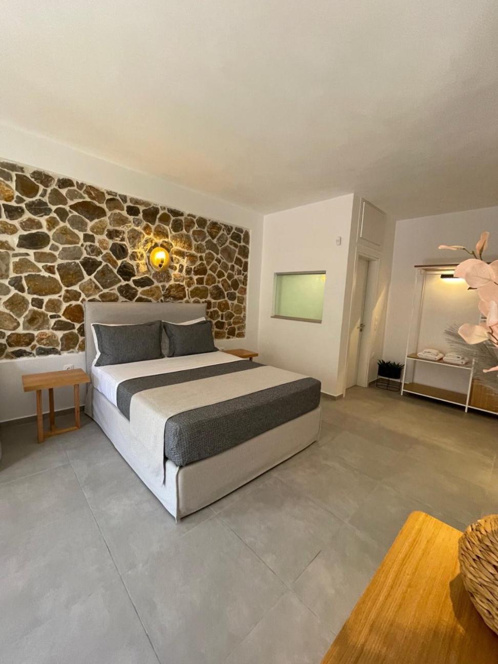 Trocadero Luxury Suites Ermioni Zewnętrze zdjęcie