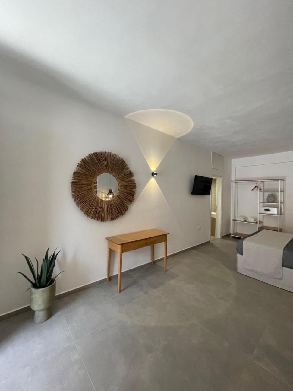 Trocadero Luxury Suites Ermioni Zewnętrze zdjęcie