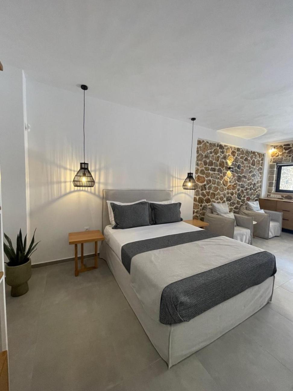 Trocadero Luxury Suites Ermioni Zewnętrze zdjęcie